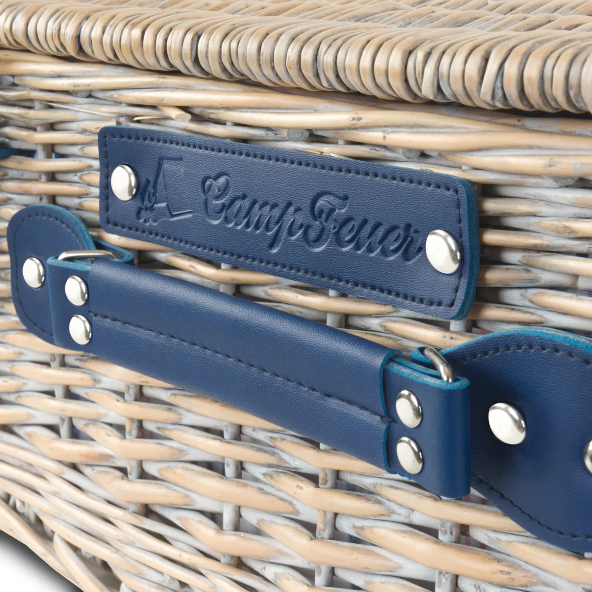 CampFeuer Cesta de Mimbre para Picnic con Correas de Polipiel | 4 Personas | 21 Piezas | Set de Picnic con Platos de Cerámica, Cubiertos, Copas, Manta de Picnic y Mucho Más