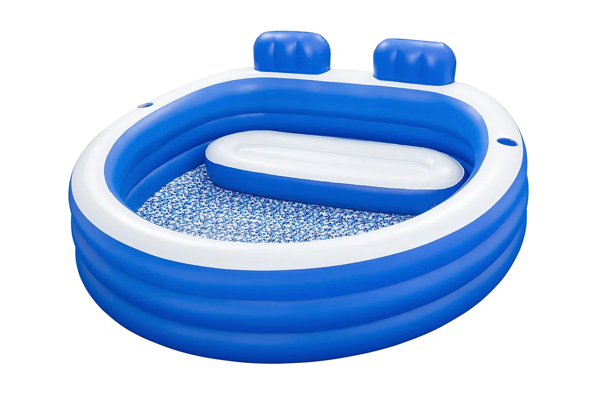 7'7" x 7'2" x 31"/2.31m x 2.19m x 79cm Splash Paradise Family Pool